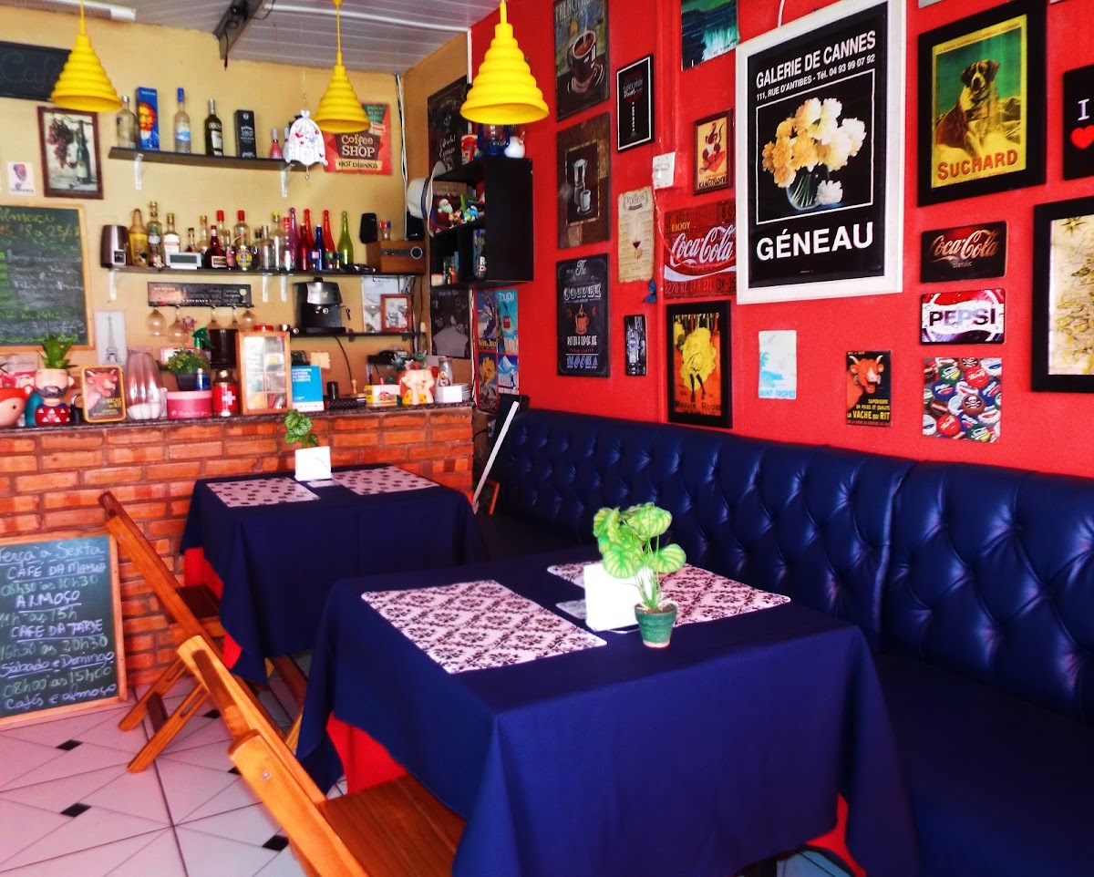 Le Café Bistrot